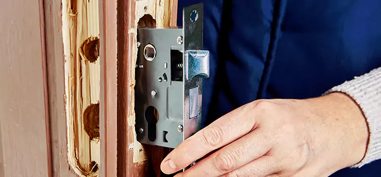 Garage Door Lock Replacement Levittown